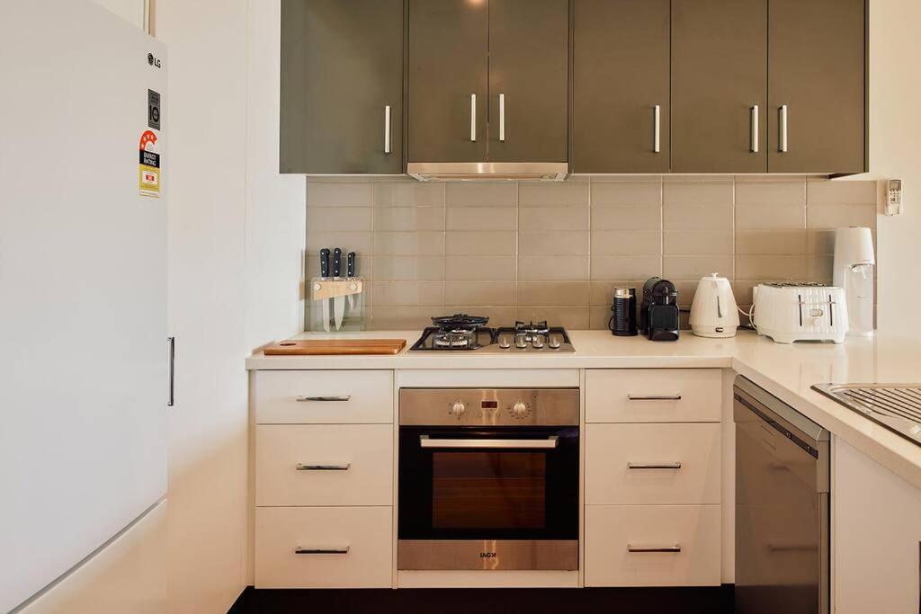 Vine Close Apartment Хийлсвил Екстериор снимка